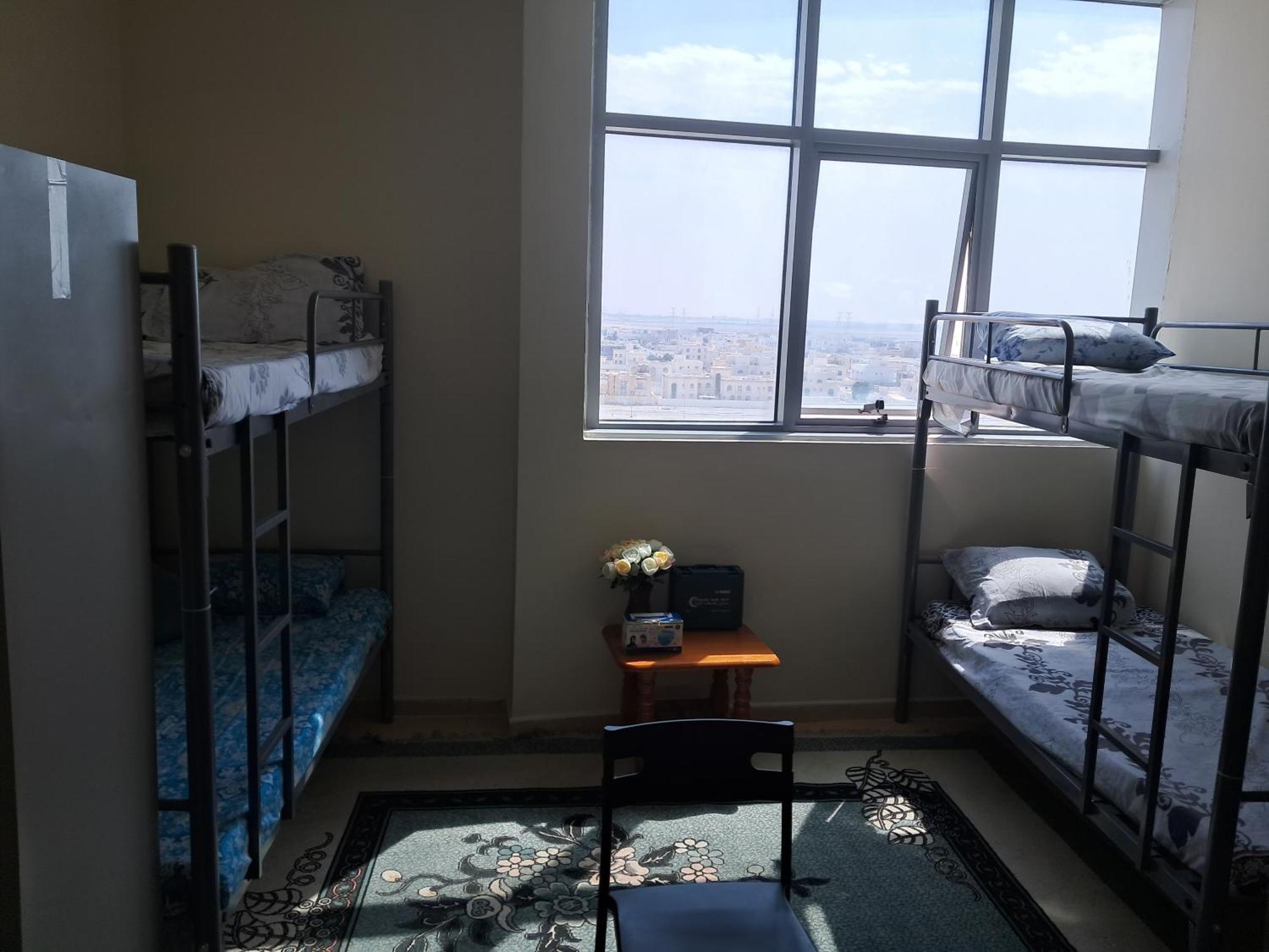 Top House Hostel Абу-Даби Экстерьер фото